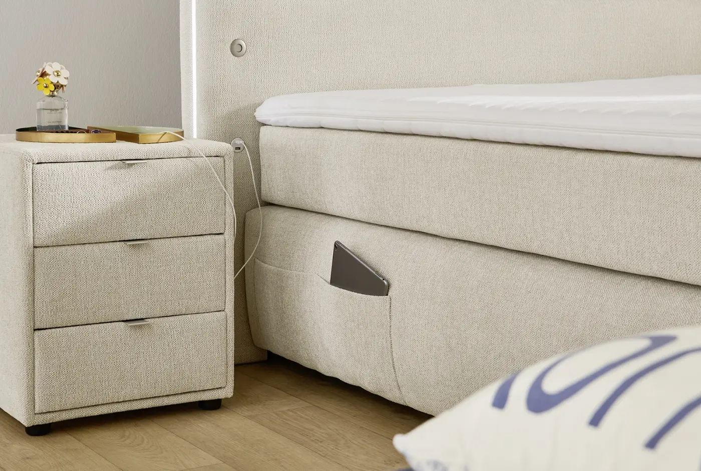 Boxspringbett Livia 180 x 200 cm in beige