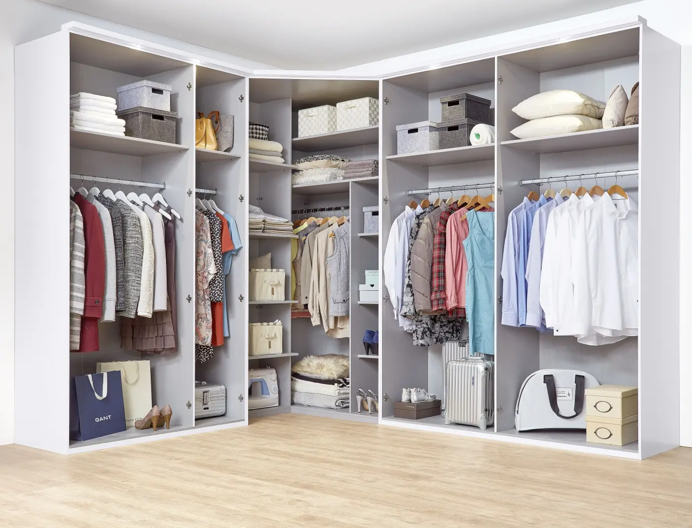 Kleiderschrank New York 3-türig weiß